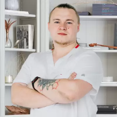 доктор Лопин Николай Николаевич фельдшер клиники «Санати» в Каспийске